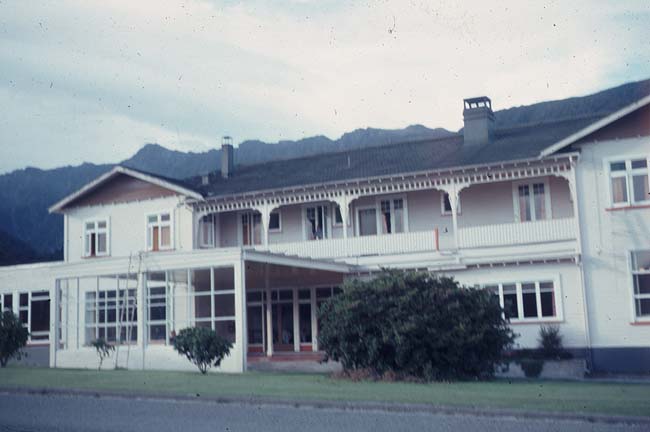 FoxGlacierHotel_NZ